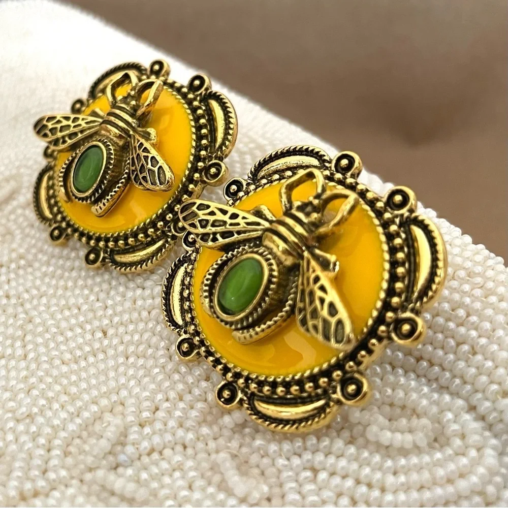 ✨Anthropologie Apis Bee Earrings
